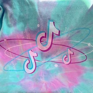 Youth Size S TikTok tie dye hoodie